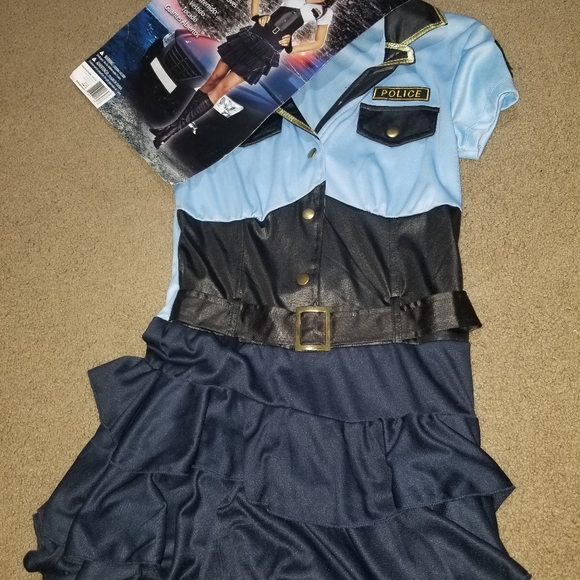 Costume - Picture 1 of 2